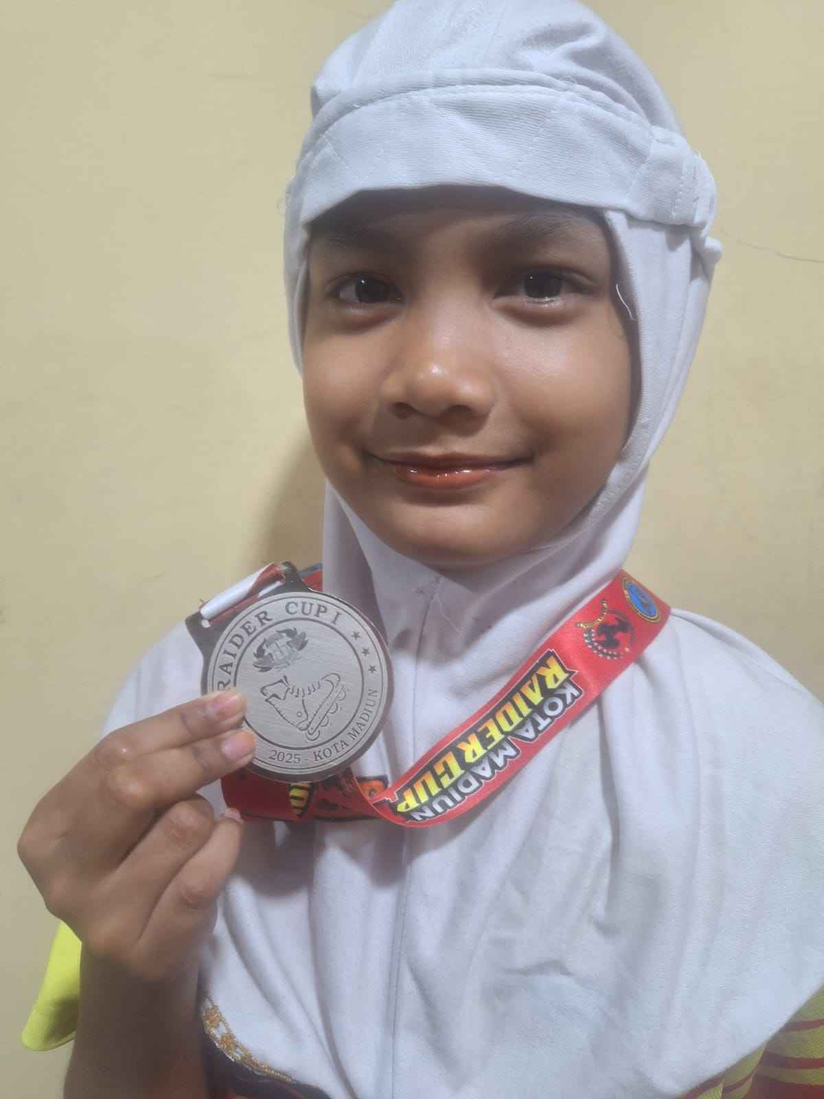 Kejuaraan sepatu roda Raider Cup 1 Kota Madiun Juara 2 Kelas Pemula K3 50 meter