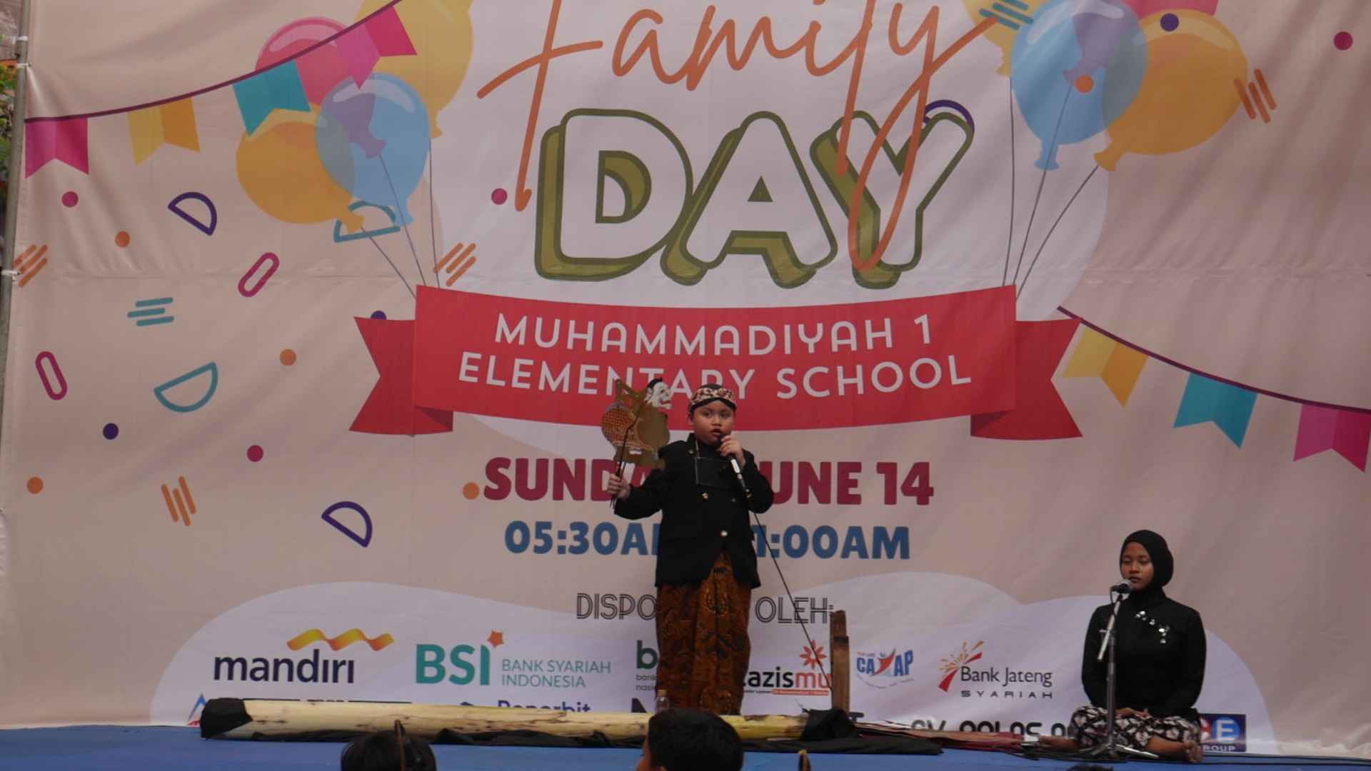 Aksi Dalang Cilik Meriahkan Pentas Wayang Kulit Family Day